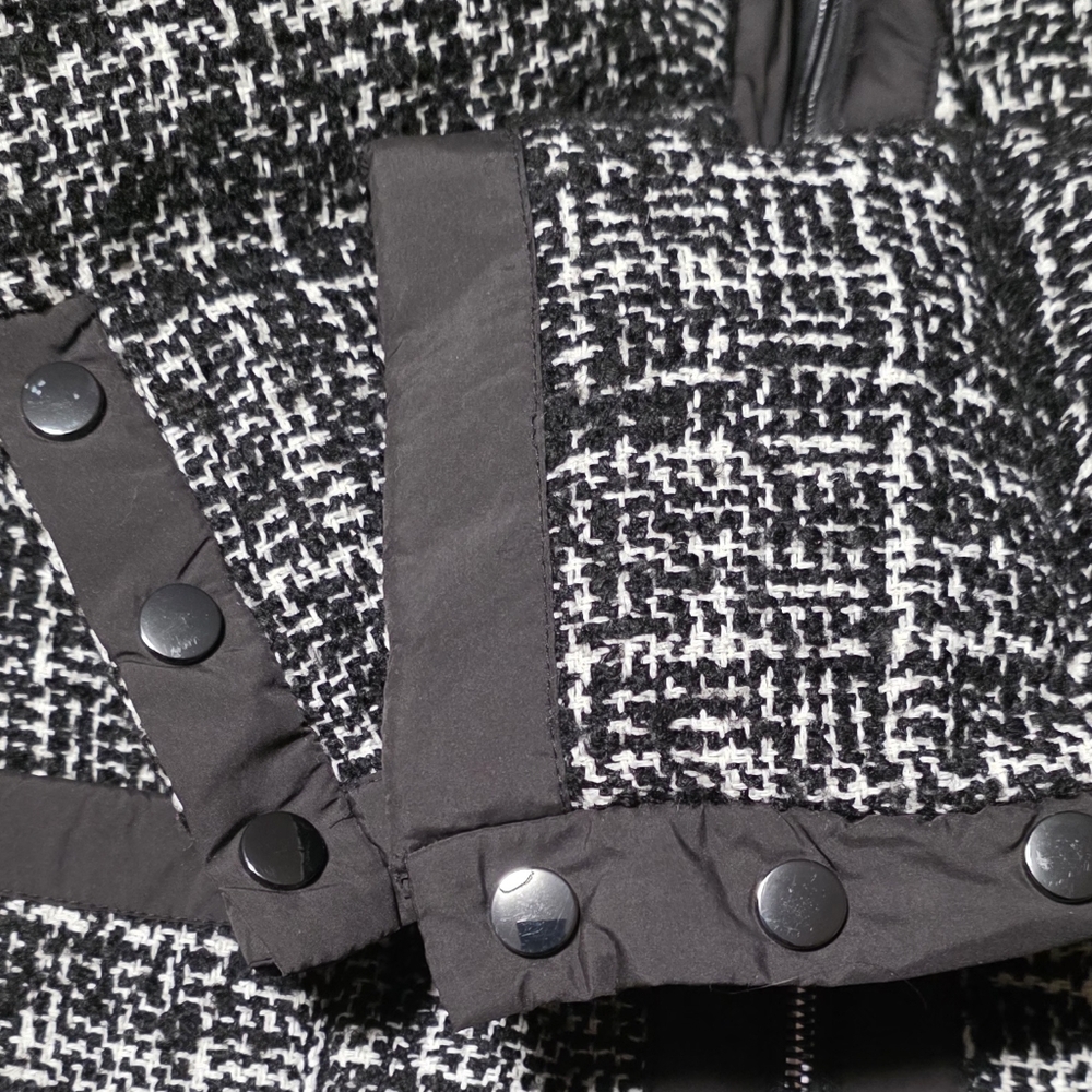Bernardo Women's XXL Stylish Blended Wool Black and White Tweed Puffer Jacket - Picture 7 of 12